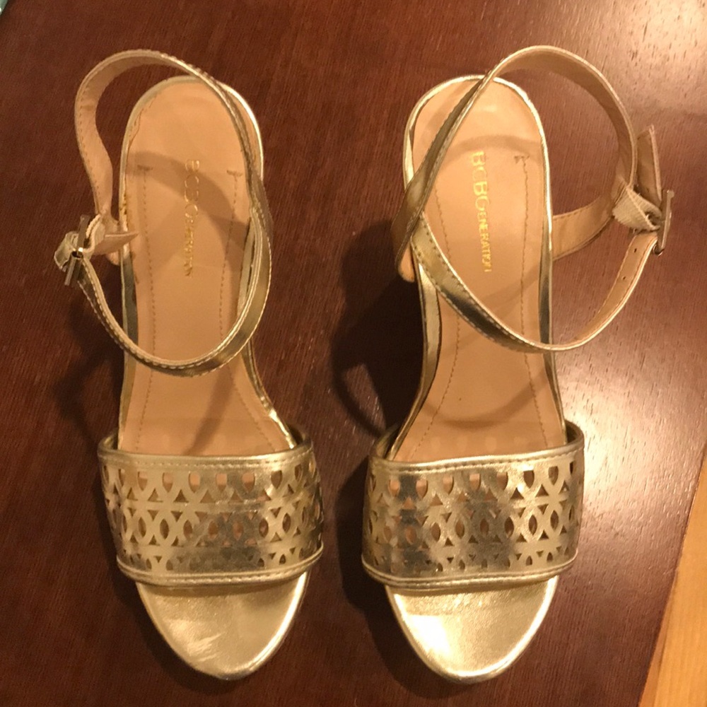 BCBGenration Gold Wedges